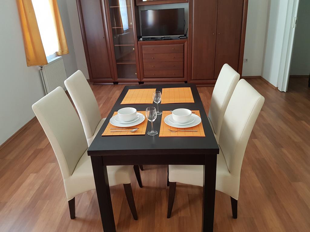 Apartman Kaszas Central Mosonmagyaróvár Exteriör bild