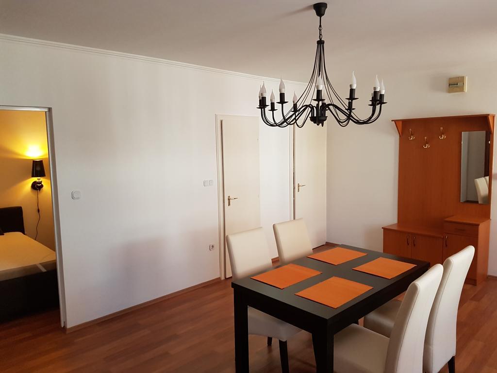Apartman Kaszas Central Mosonmagyaróvár Exteriör bild