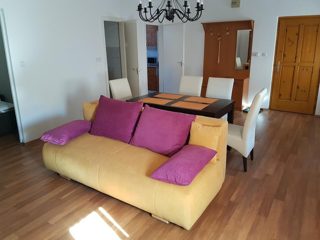 Apartman Kaszas Central Mosonmagyaróvár Exteriör bild
